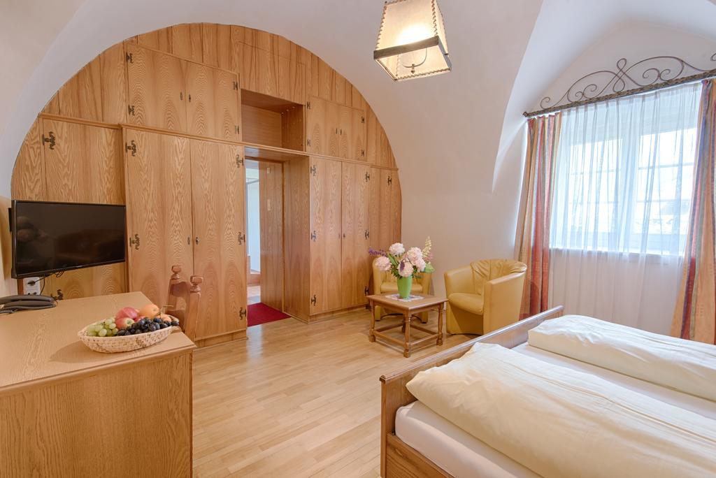 Hotel Post Großkirchheim Dış mekan fotoğraf
