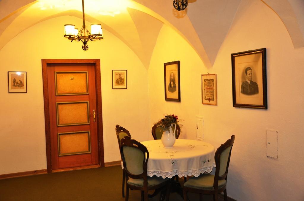 Hotel Post Großkirchheim Oda fotoğraf