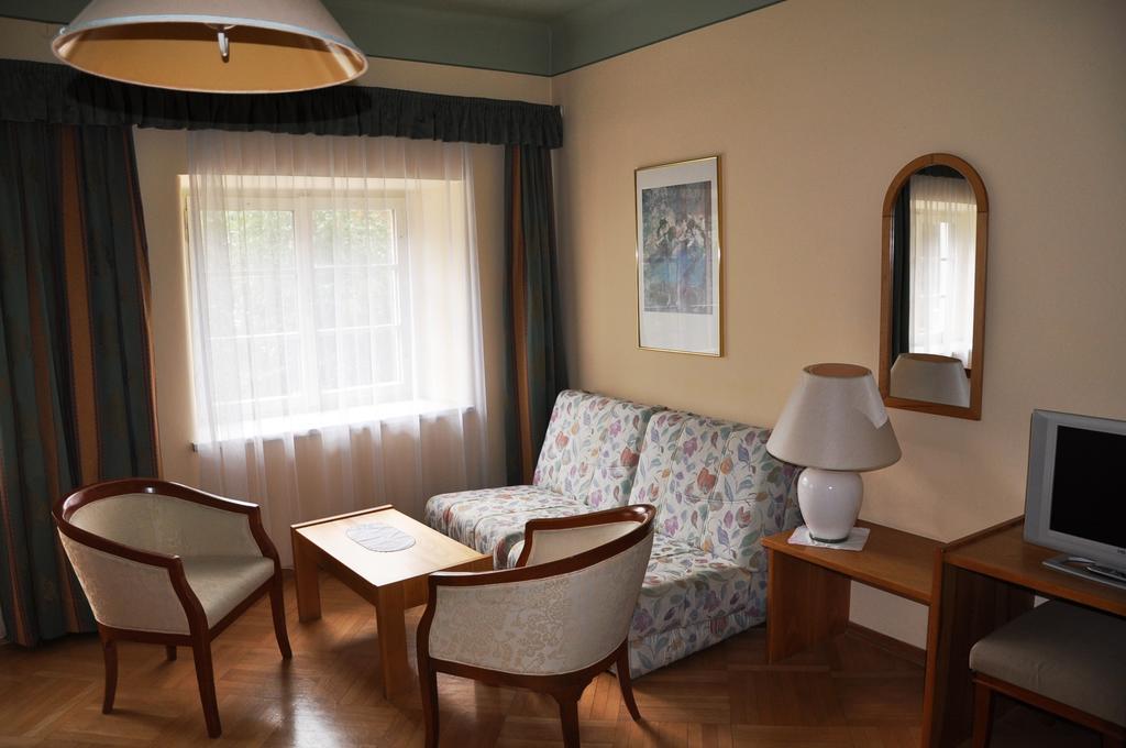 Hotel Post Großkirchheim Dış mekan fotoğraf