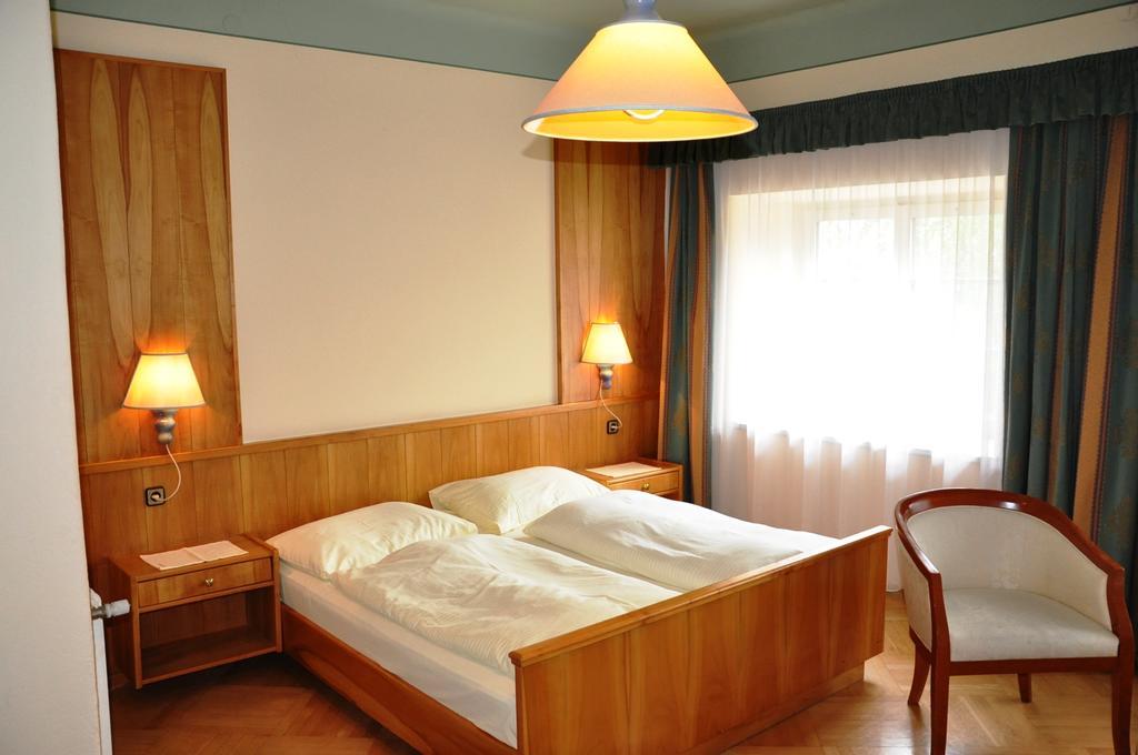 Hotel Post Großkirchheim Dış mekan fotoğraf